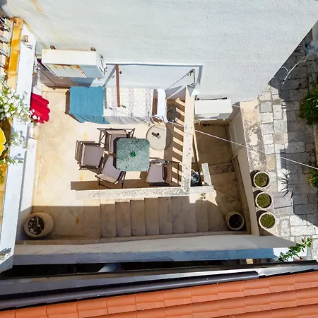 Casa Radha Bella - Two Bedroom Holiday home *