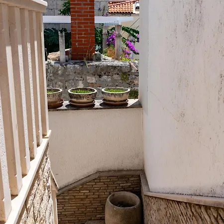 Casa Radha Bella - Two Bedroom Holiday home